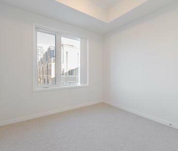 For Lease - 150 Honeycrisp Crescent Unit# TH 263, Vaughan, Ontario - Photo 5