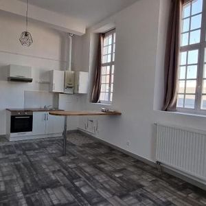 Location Appartement 2 pièces 42m² CAMBRAI 59400 - Photo 2