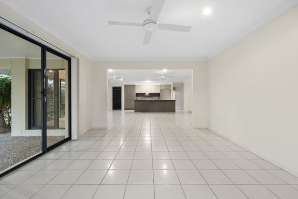 For Lease: Modern Family Home with Spacious Yard and Contemporary Comforts in Ormeau - Photo 1