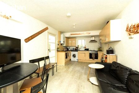 1 bedroom terraced house share to rent - Photo 3