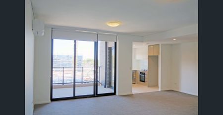 Modern Apartment in Handy Location - Photo 3