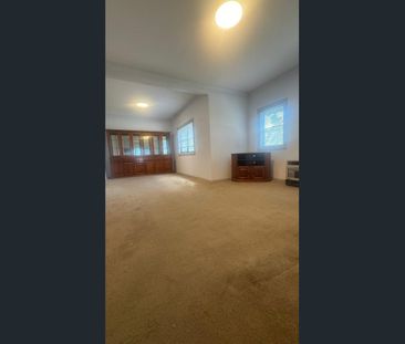 Neat & TIdy Home - Photo 1