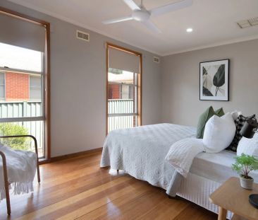 Quiet home with large shed in California Gully - Photo 2