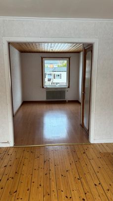 Fredsgatan, Hälleforsnäs - Photo 1