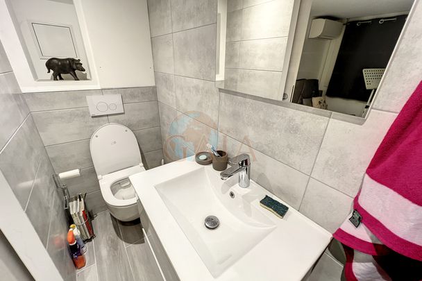 CANNES PALM BEACH BEAU STUDIO A LOUER EN MEUBLE EXCELLENT ET - Photo 1