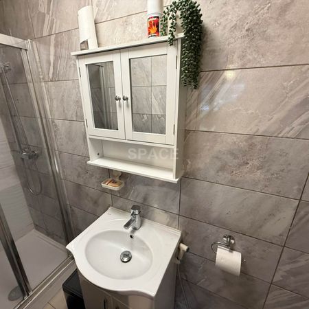 Wincanton Road, Reading - Photo 4