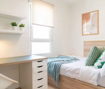 Avenida del Cardenal Herrera Oria, Madrid, Community of Madrid 28034 - Photo 3