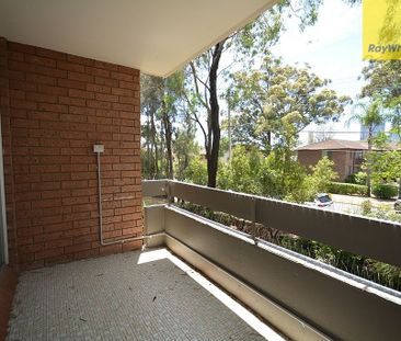 Charming 2-Bedroom Unit for Rent! - Photo 2