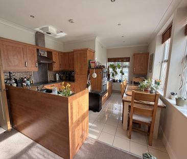 2 bedroom flat to rent - Photo 6