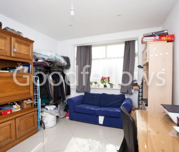 Sutton Common Road, Sutton, SM3 - Photo 2