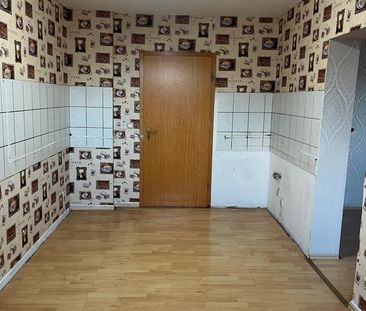 Sofort Bezugsfrei! Charmante 2,5-Zimmer DG-Wohnung in Top-Lage - Photo 4