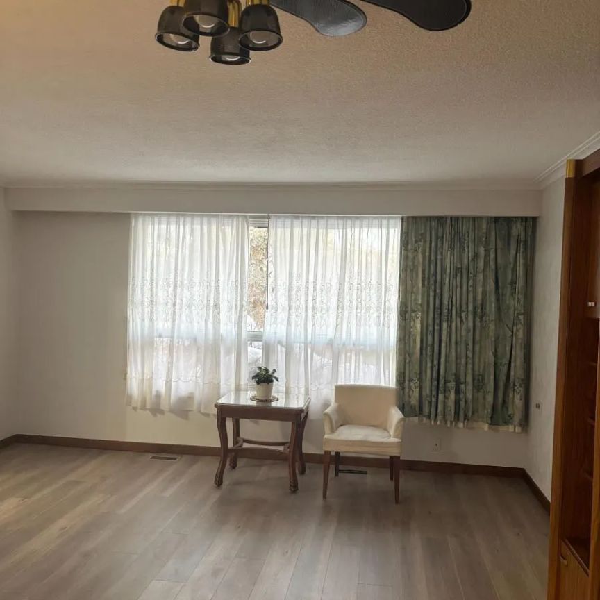 50 ARAMAN DRIVE - Photo 1