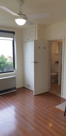 13/82 Beaconsfield Parade, Albert Park VIC 3206 - Studio For Rent | Domain - Photo 5