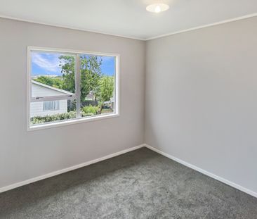 West Harbour - 3 Bedrooms House - Photo 5