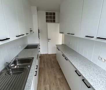 Appartement te huur - Photo 1