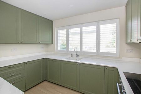 Middlefielde, West Ealing, W13 - Photo 4