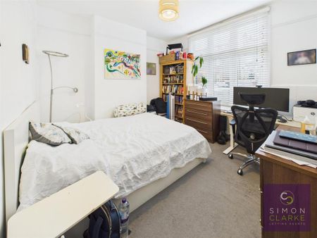 2 bedroom semi-detached house to rent - Photo 2