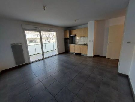 location Appartement T3 DE 61.25m² À GRABELS - Photo 3