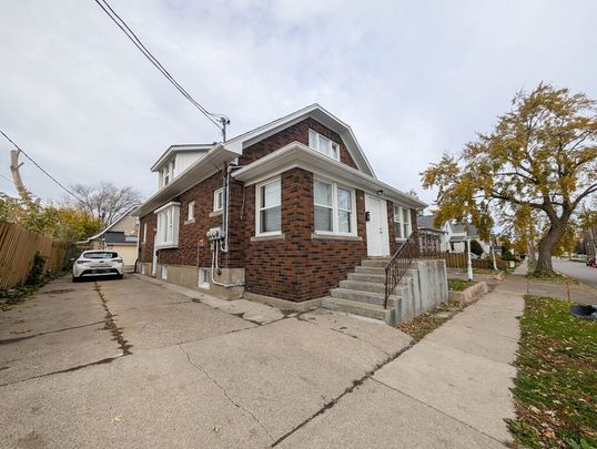 All Inclusive 1 Bedroom Apartment in St. Catharines! - Photo 1