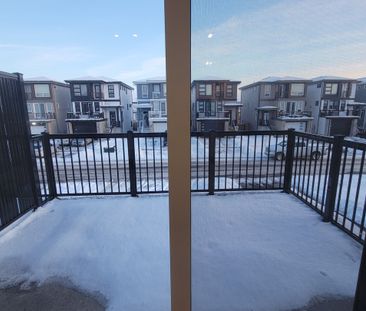 119 Superior Dr, Amherstview, ON K7N 0E5 - Photo 3
