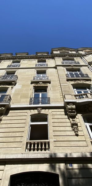 Appartement 8 pièces refait à neuf + 2 caves - Photo 1