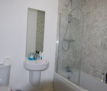 2 bedroom apartment to rent - Photo 6