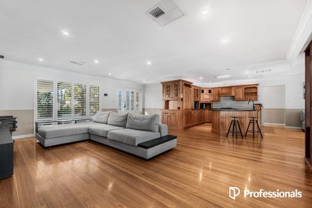 Renovated Family Entertainer in a Prime Cul-de-Sac Location - Photo 3