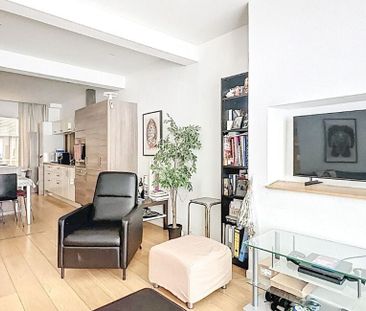 Appartement te huur in Ukkel voor € 1.700 met 2 slaapkamers - Foto 2