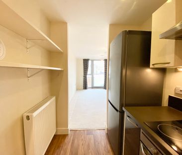 2 Bedroom - Photo 5