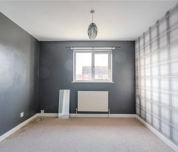 3 bedroom end of terrace house to rent - Photo 5