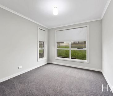 A Riverside Address of Enduring Appeal - Photo 5