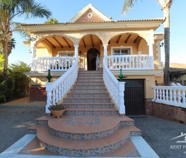 4 bedroom luxury Villa for rent in Alhaurín de la Torre, Spain - Photo 4