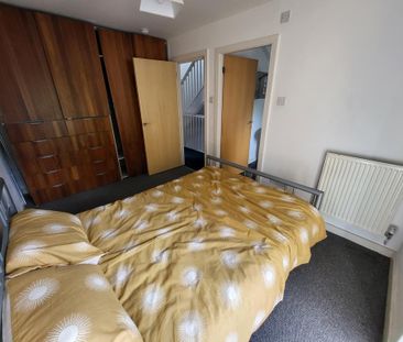 3 bedroom townhouse to rent - Photo 6