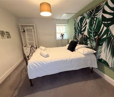 4 bedroom detached house to rent - Photo 4