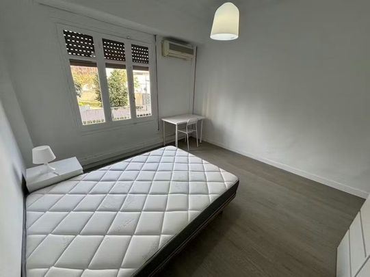 Carrer del Doctor Josep Juan Dómine, Valencia, Valencian Community 46011 - Photo 1