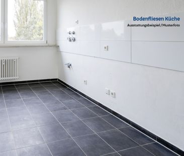 Bezugsfrei Februar 2025! Vollständig renovierte 4 ZKB-Balkon-Wohnun... - Photo 1