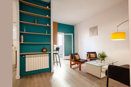 Carrer dels Jocs Florals, Barcelona, Catalonia 08014 - Photo 3