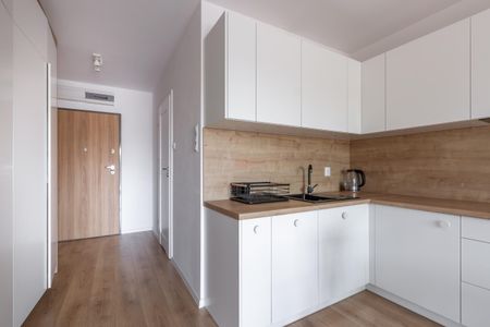 Kawalerka | Super lokalizacja | Balkon | - Photo 4