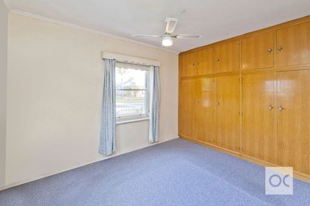 588 Tapleys Hill Road - Photo 4