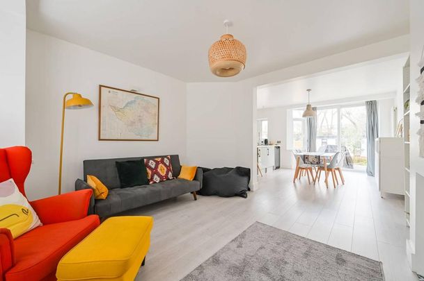 2 bedroom terraced house to rent - Photo 1