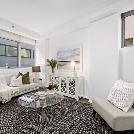 Massive Two - Level Apartment - Photo 1