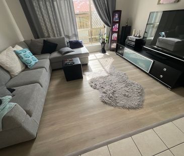 Springfield Lakes - Photo 4