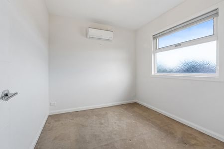 26 Sparks Ave Thornbury VIC 3071 - Photo 2