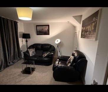 3 Bed Terraced House, Quarryfield Road, S9 - Photo 2