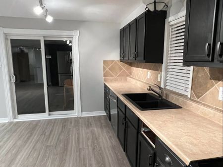 For Lease - 205 Dorchester Drive Unit# Lower, Grimsby, Ontario - Photo 3