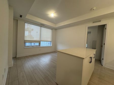 For Lease - 30 Elm Drive Unit# 1204, Mississauga, Ontario - Photo 2