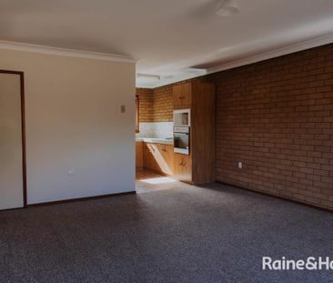 LOW MAINTENANCE LIVING - Photo 4
