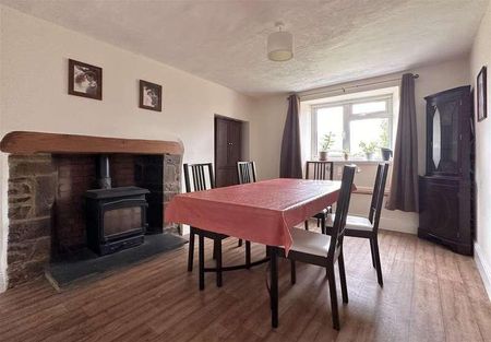 South Molton, EX36 - Photo 2