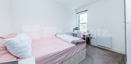 Recently refurbished modern one bed in a large period house mins to tube & shops - Photo 3