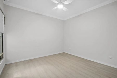 “Stunning 3-Bedroom Unit in Annerley - Your Modern Oasis!” - Photo 3